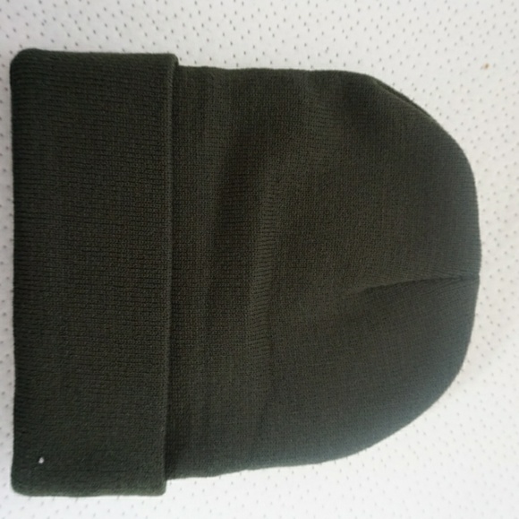 Army Green beanie - Picture 2 of 2